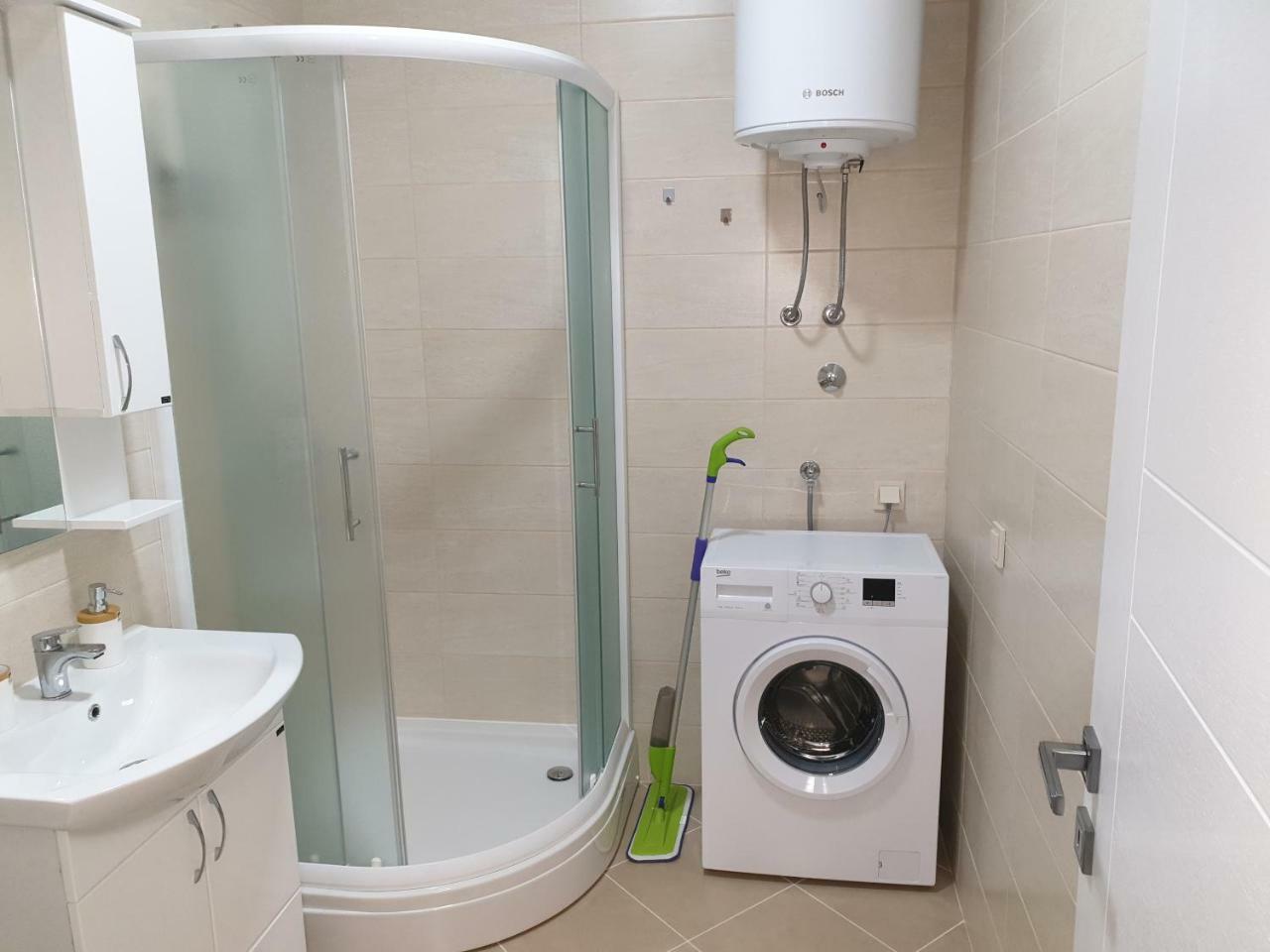 Apartments Jadran ティヴァト エクステリア 写真