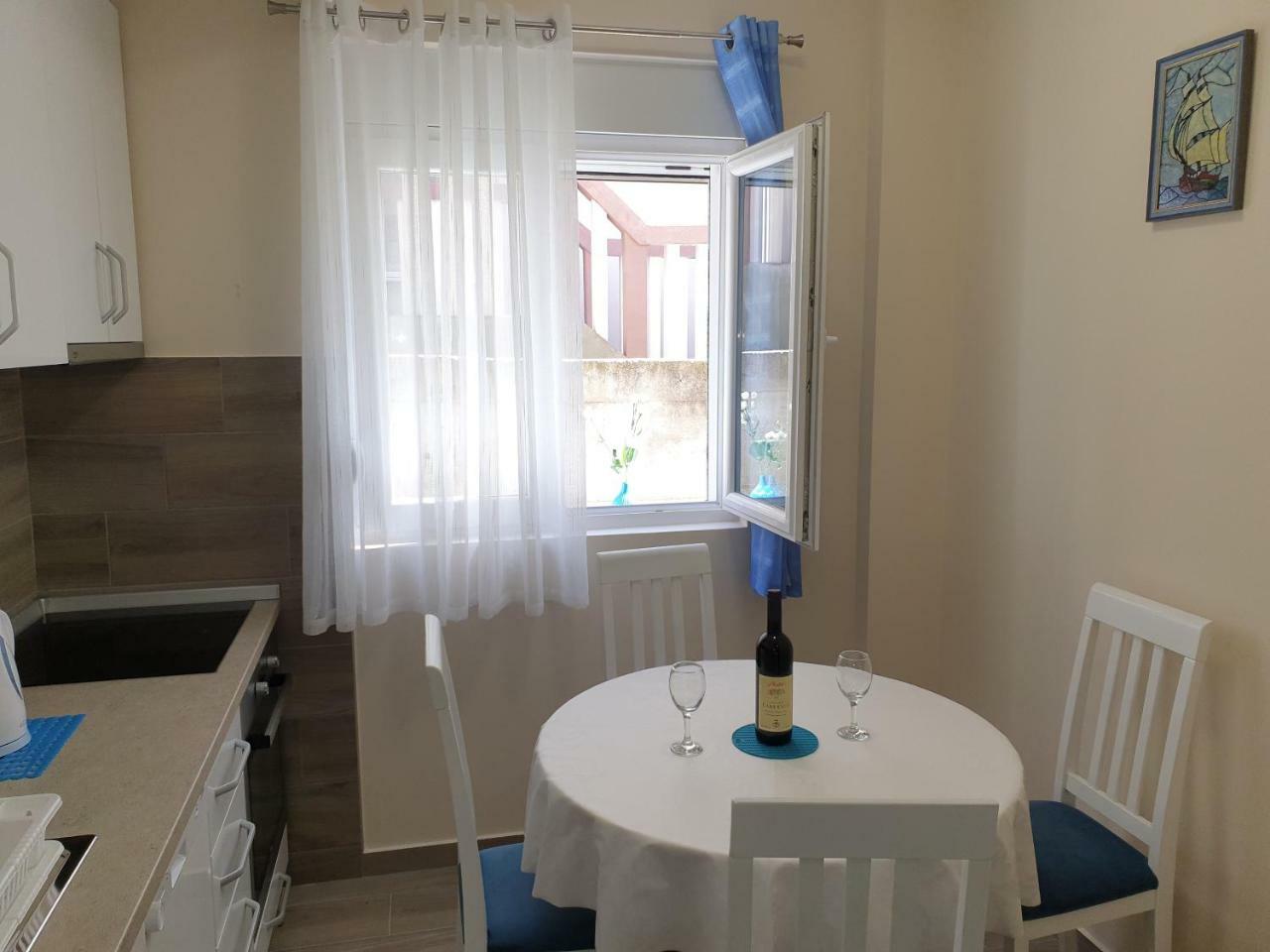 Apartments Jadran ティヴァト エクステリア 写真