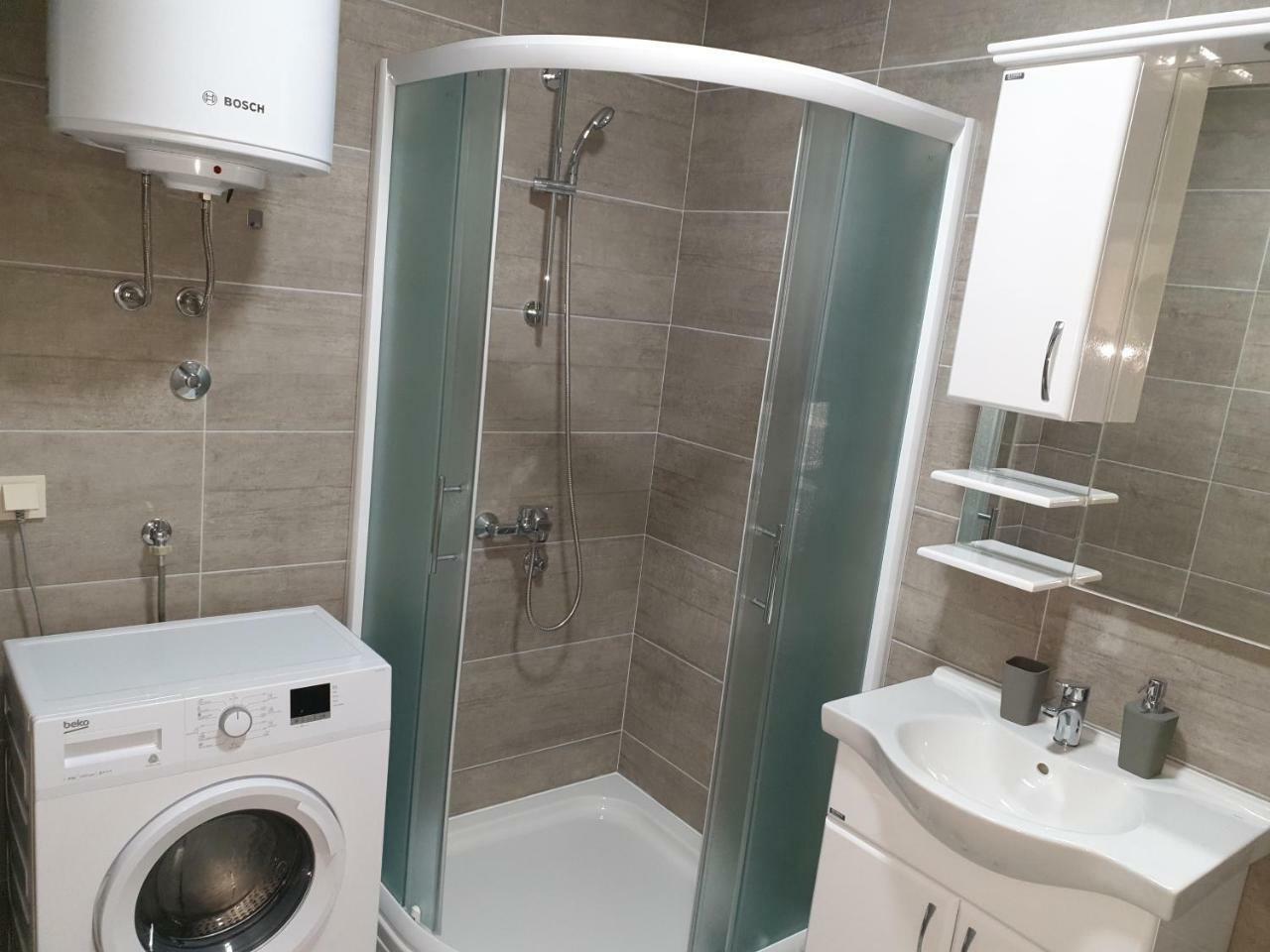 Apartments Jadran ティヴァト エクステリア 写真